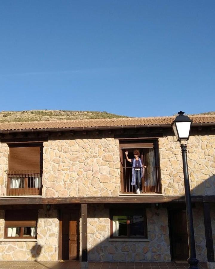 Hotel Ribera Del Corneja Navacepedilla de Corneja Exterior photo